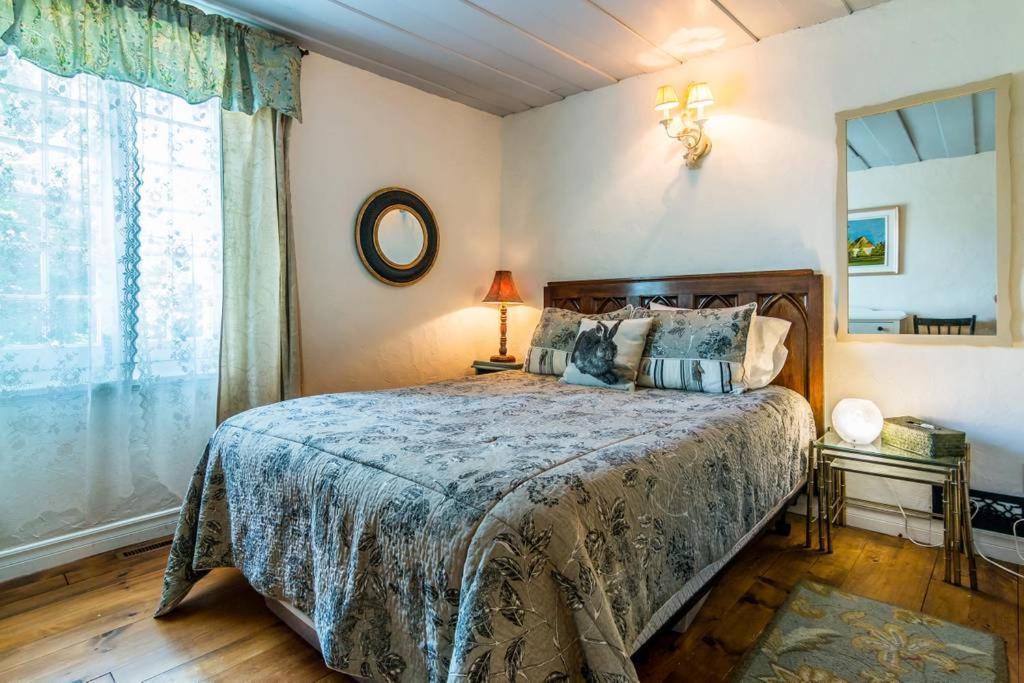 La Maison Ancestrale Guerard Saint-Laurent-de-l'ile d'Orleans Eksteriør billede