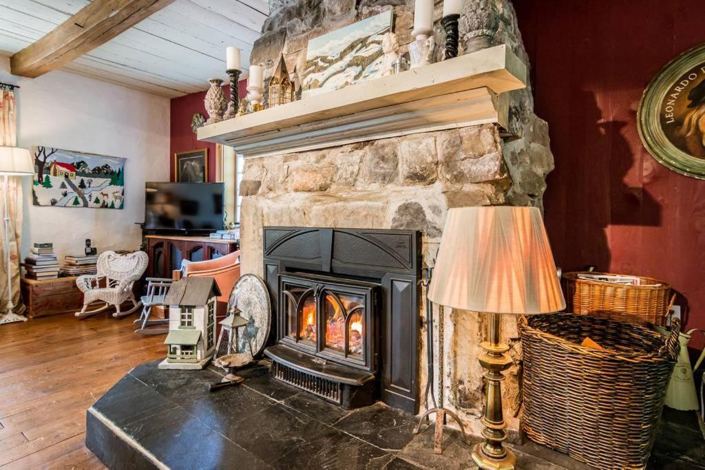 La Maison Ancestrale Guerard Saint-Laurent-de-l'ile d'Orleans Eksteriør billede