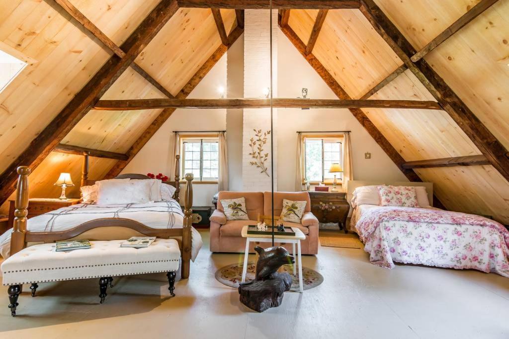 La Maison Ancestrale Guerard Saint-Laurent-de-l'ile d'Orleans Eksteriør billede